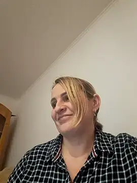 Malichkaanna30 online show from 02/15/25, 02:00