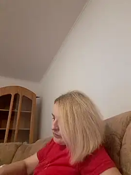 Malichkaanna30 online show from 02/15/25, 06:33