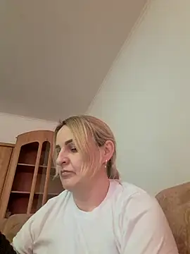 Malichkaanna30 online show from 02/26/25, 12:03