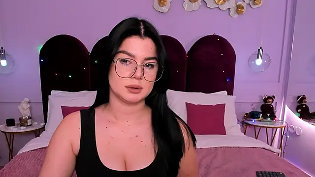 MelanieCarterr online show from 12/15/24, 10:26