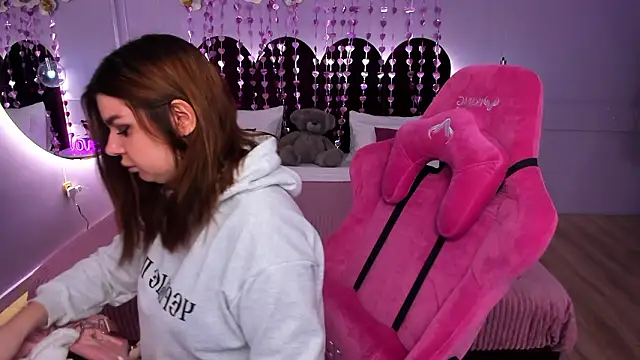 MelanieCarterr online show from 02/11/26, 05:01