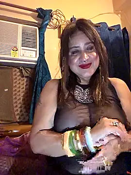 Hot Queen77 online show from 07/18/26, 07:28