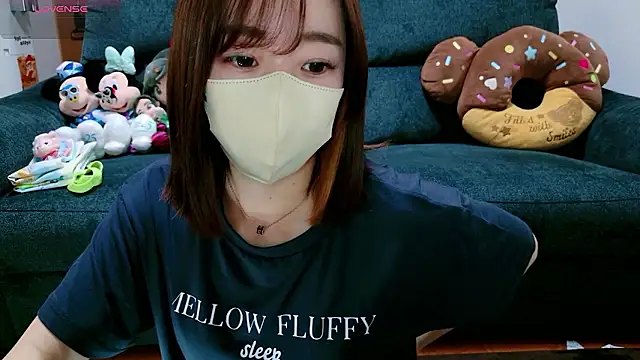 Snapshot of Rio_chan_ chatting on 05/21/26, 12:01 Rio chan online show from 05/21/26, 12:01