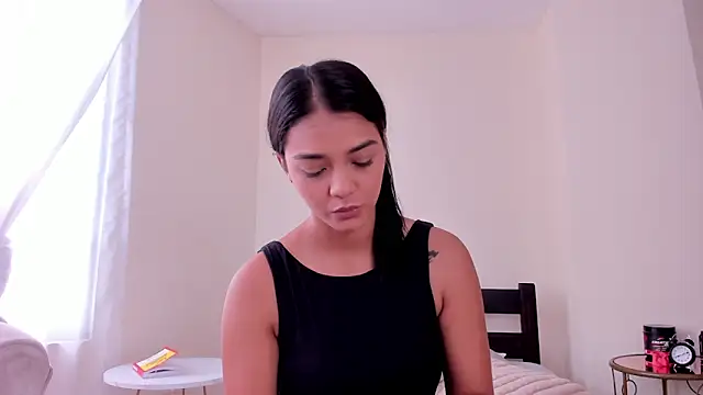 evely coelloo online show from 03/06/25, 06:16