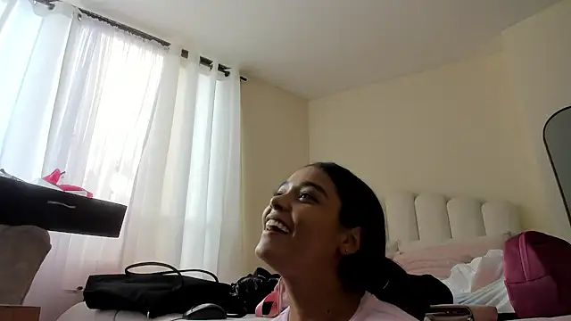 evely coelloo online show from 02/04/26, 07:42