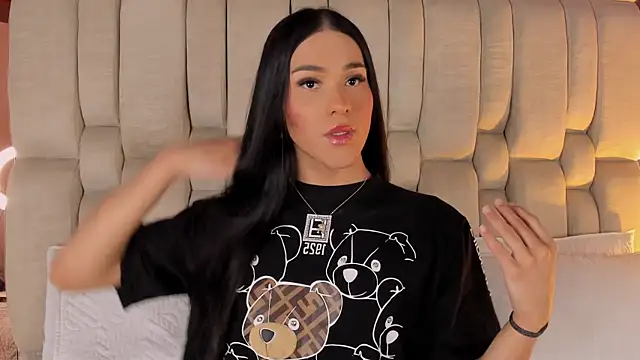 Isa Little Star online show from 02/18/26, 02:29