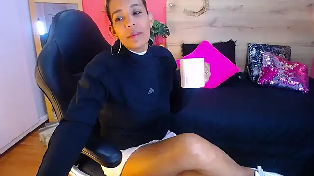 scarlet-foox online show from 01/31/25, 12:07