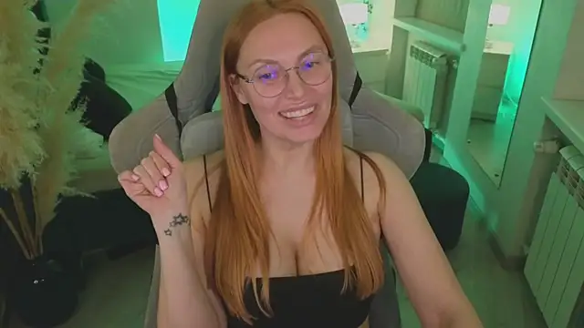 Snapshot of Love_Call chatting on 01/31/25, 08:32 Love Call online show from 01/31/25, 08:32