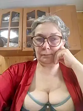 IrinaSweet54 online show from 04/24/26, 07:22