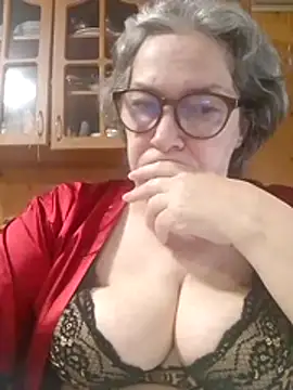 Snapshot of IrinaSweet54 chatting on 06/08/26, 08:26 IrinaSweet54 online show from 06/08/26, 08:26