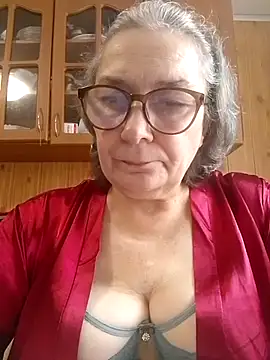 Snapshot of IrinaSweet54 chatting on 06/12/26, 09:30 IrinaSweet54 online show from 06/12/26, 09:30