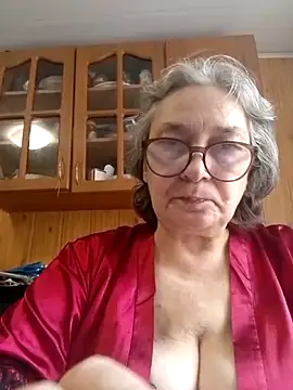 Snapshot of IrinaSweet54 chatting on 06/17/26, 09:12 IrinaSweet54 online show from 06/17/26, 09:12