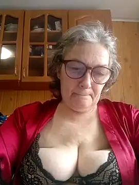 Snapshot of IrinaSweet54 chatting on 06/23/26, 08:56 IrinaSweet54 online show from 06/23/26, 08:56