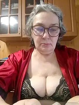 Snapshot of IrinaSweet54 chatting on 06/24/26, 08:35 IrinaSweet54 online show from 06/24/26, 08:35