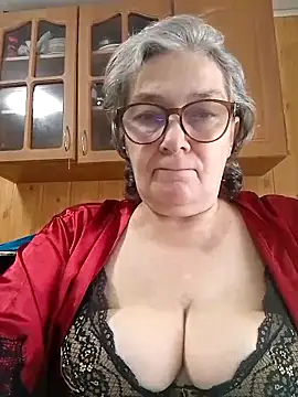 Snapshot of IrinaSweet54 chatting on 06/28/26, 09:04 IrinaSweet54 online show from 06/28/26, 09:04
