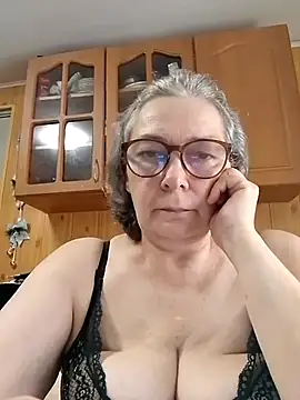 Snapshot of IrinaSweet54 chatting on 07/01/26, 09:00 IrinaSweet54 online show from 07/01/26, 09:00
