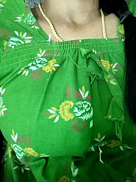 Snapshot of Ambika01 chatting on 04/01/26, 07:31 Ambika01 online show from 04/01/26, 07:31