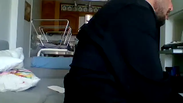 Snapshot of bobotatto chatting on 04/26/26, 02:59 bobotatto online show from 04/26/26, 02:59