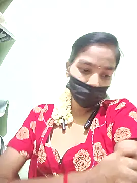 Snapshot of anusiya01 chatting on 03/22/25, 01:52 anusiya01 online show from 03/22/25, 01:52