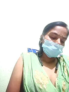 Snapshot of anusiya01 chatting on 10/10/25, 06:51 anusiya01 online show from 10/10/25, 06:51