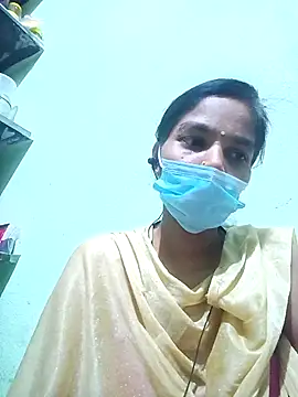 Snapshot of anusiya01 chatting on 10/12/25, 03:33 anusiya01 online show from 10/12/25, 03:33