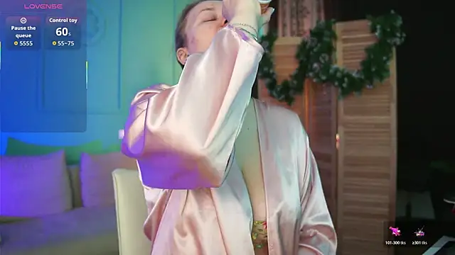 Ariell Margot  online show from 12/14/25, 08:09