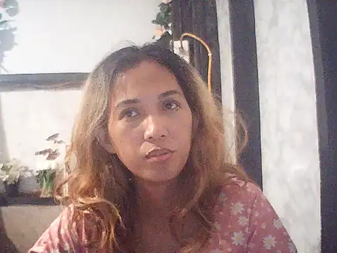 Snapshot of hoffsy chatting on 05/07/26, 03:23 hoffsy online show from 05/07/26, 03:23