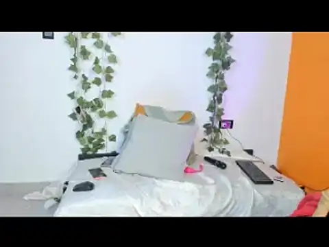 Cataleya19   online show from 10/01/25, 10:54