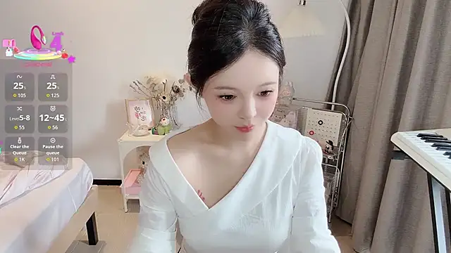 S-wan online show from 10/23/25, 04:45