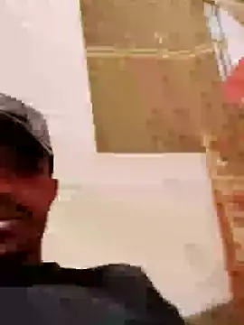 Snapshot of MDROBEL007 chatting on 01/03/25, 02:10 MDROBEL007 online show from 01/03/25, 02:10