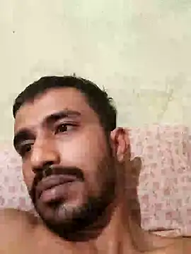 Snapshot of MDROBEL007 chatting on 01/18/25, 02:47 MDROBEL007 online show from 01/18/25, 02:47