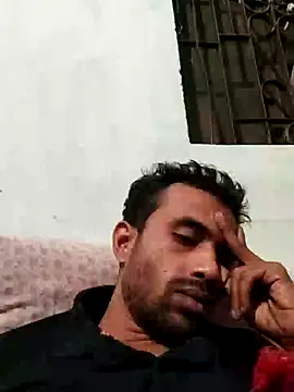 Snapshot of MDROBEL007 chatting on 02/07/25, 12:39 MDROBEL007 online show from 02/07/25, 12:39