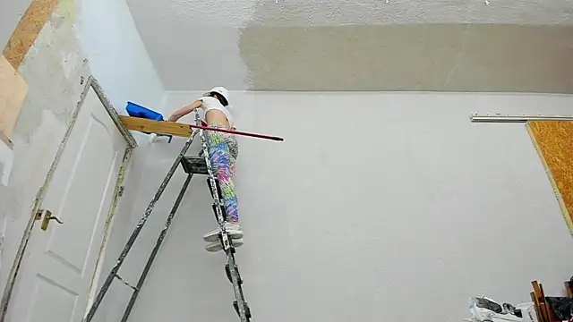 YourSuperModel online show from 12/18/24, 07:47