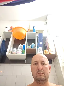 intx800 online show from 09/24/25, 02:15