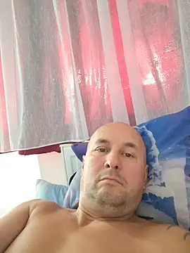 Snapshot of intx800 chatting on 07/01/26, 01:56 intx800 online show from 07/01/26, 01:56
