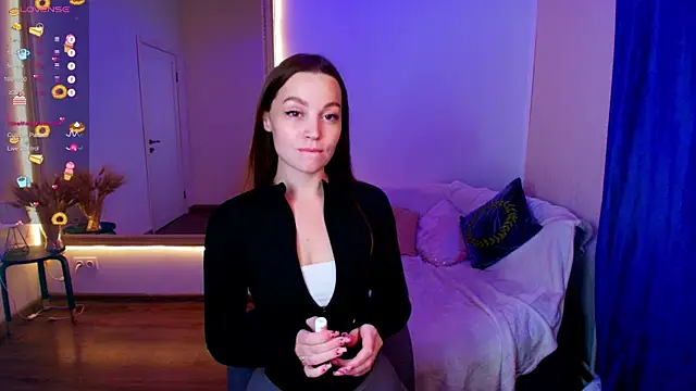 Snapshot of an6elica chatting on 10/02/25, 02:40 an6elica online show from 10/02/25, 02:40