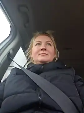 Snapshot of -Schweppes- chatting on 12/21/24, 09:12 -Schweppes- online show from 12/21/24, 09:12