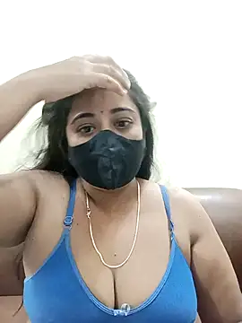 DIZZLING DIVA online show from 12/29/24, 01:45