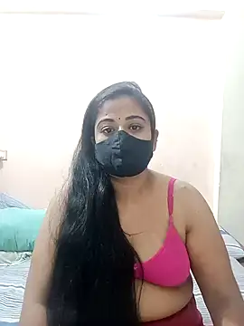 DIZZLING DIVA online show from 01/03/25, 12:30