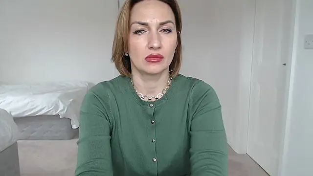 Mallinia online show from 03/16/25, 02:55