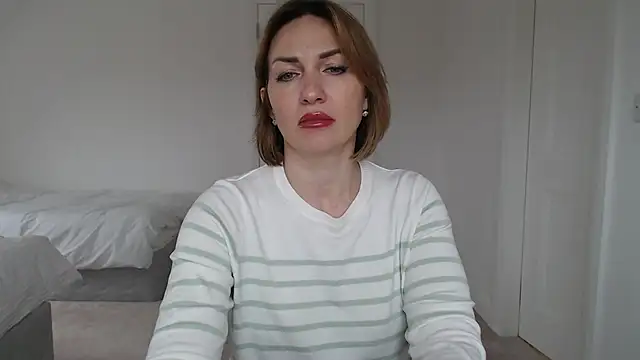 Mallinia online show from 03/17/25, 04:01