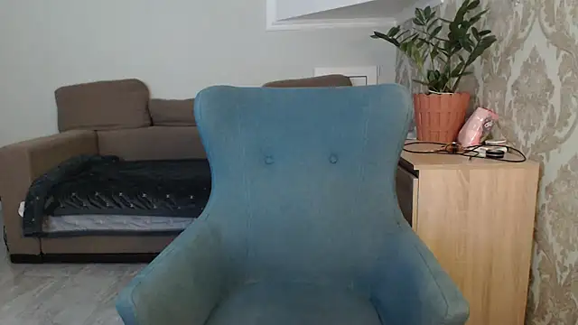 Mallinia online show from 10/18/25, 10:05