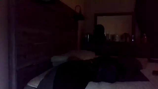 Snapshot of Mcoleman4642 chatting on 02/19/26, 02:29 Mcoleman4642 online show from 02/19/26, 02:29