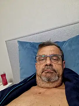 axecoman60 online show from 02/28/25, 06:09