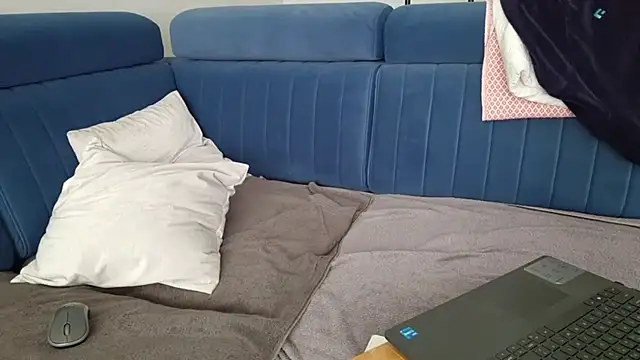 axecoman60 online show from 03/17/25, 12:04