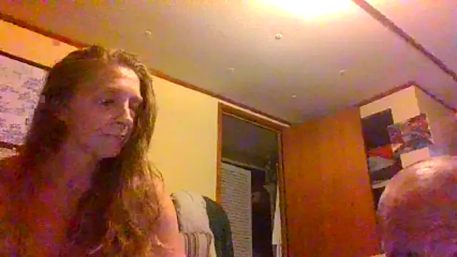 Snapshot of raybo715 chatting on 05/25/26, 04:07 raybo715 online show from 05/25/26, 04:07