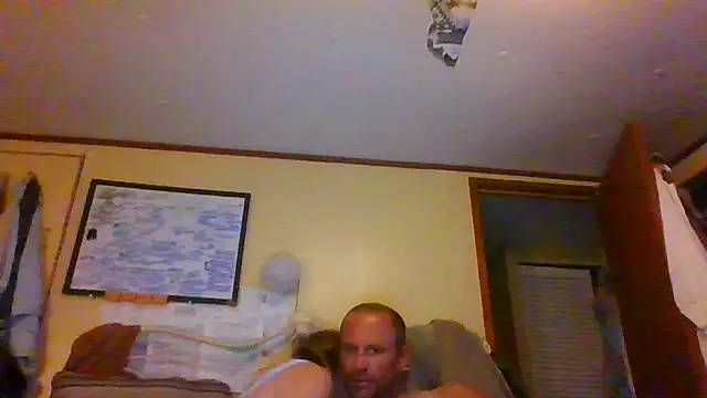 Snapshot of raybo715 chatting on 06/10/26, 04:45 raybo715 online show from 06/10/26, 04:45