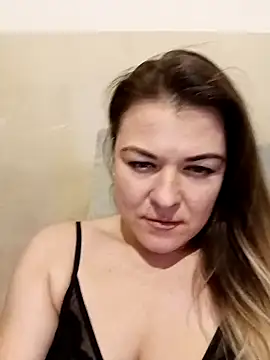 Snapshot of LunikaLunaX chatting on 02/11/25, 06:22 LunikaLunaX online show from 02/11/25, 06:22