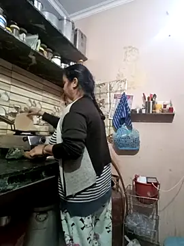 Kavya kapoor online show from 02/04/26, 03:56