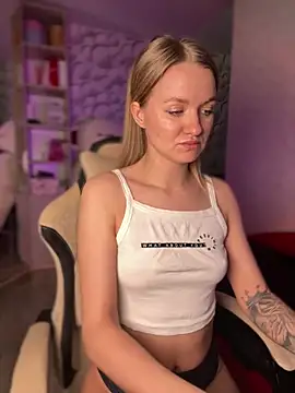 Devill Angel  online show from 02/11/25, 04:02